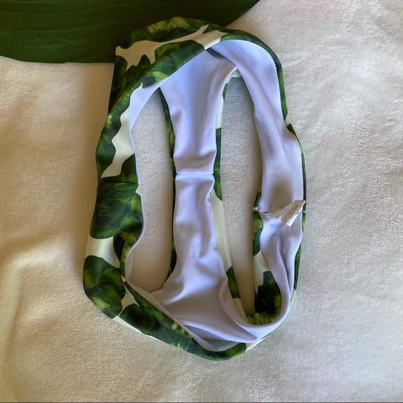 Bikini Set - Picture 3 of 4